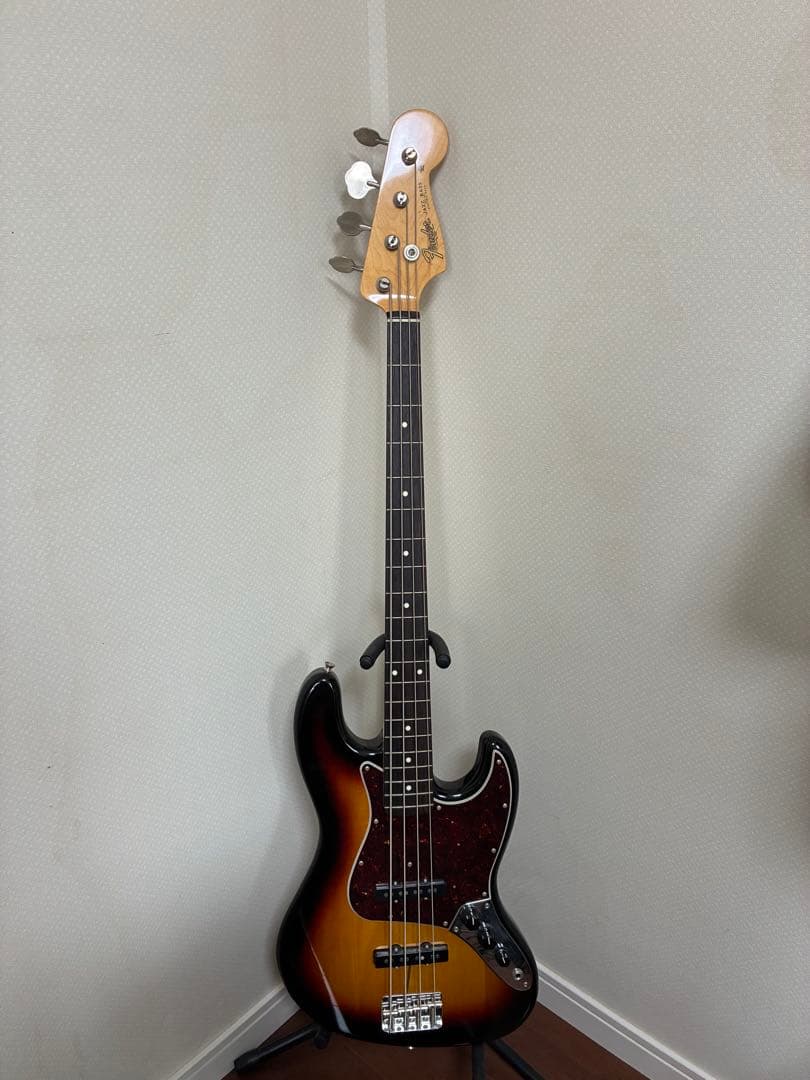 Fender Jazz Bass サンバースト 4弦