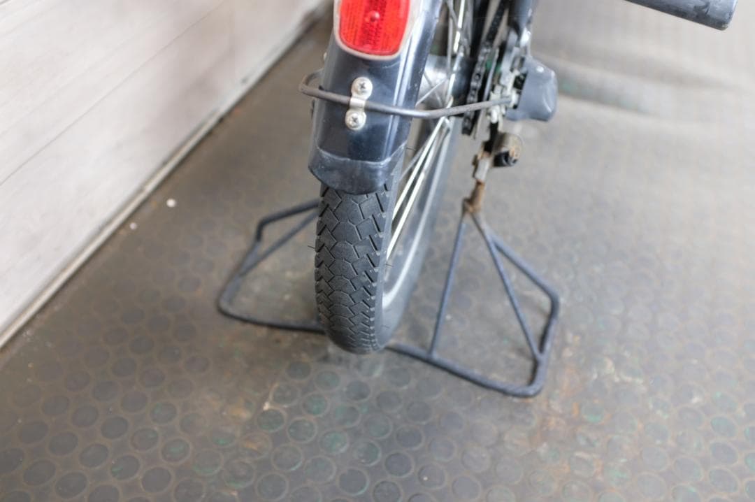 電動自転車ヤマハPAS　KISS　20インチ　3段　8.7Ah充電器あり