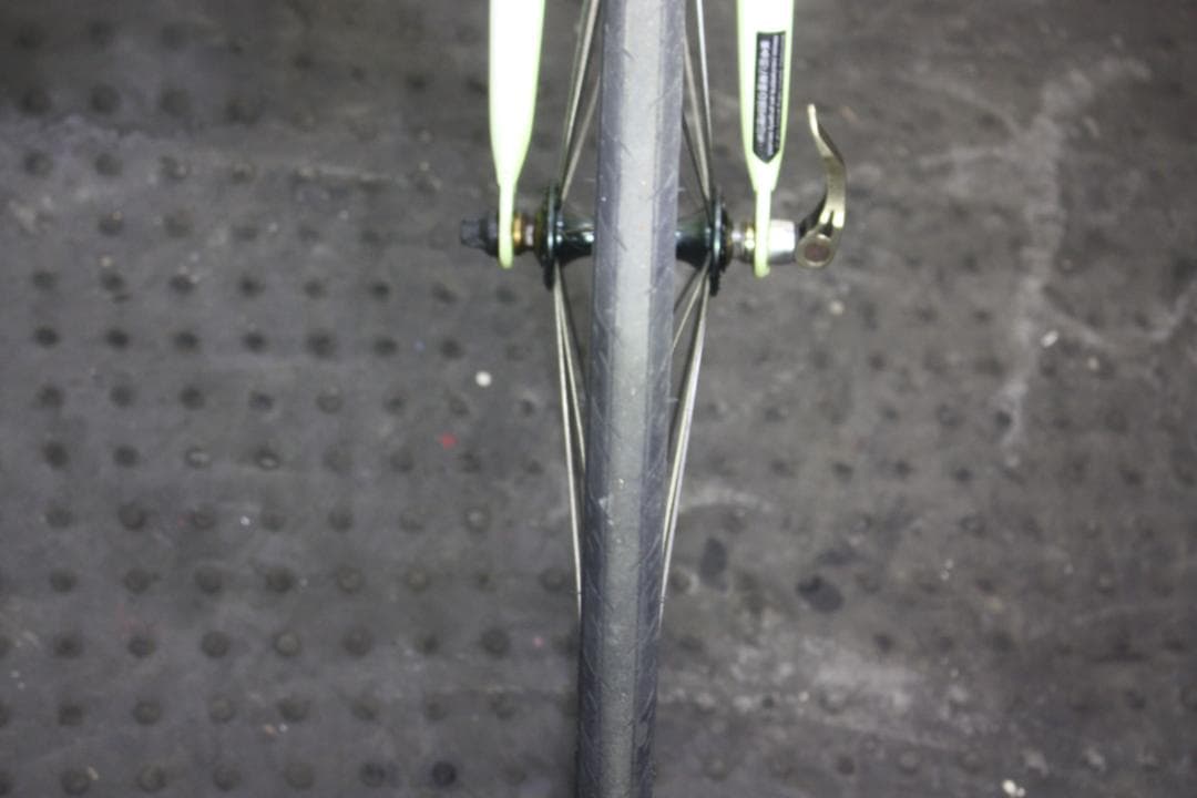 T*A様 GIANT ESCAPE R3 700C アルミ 24速 470mm