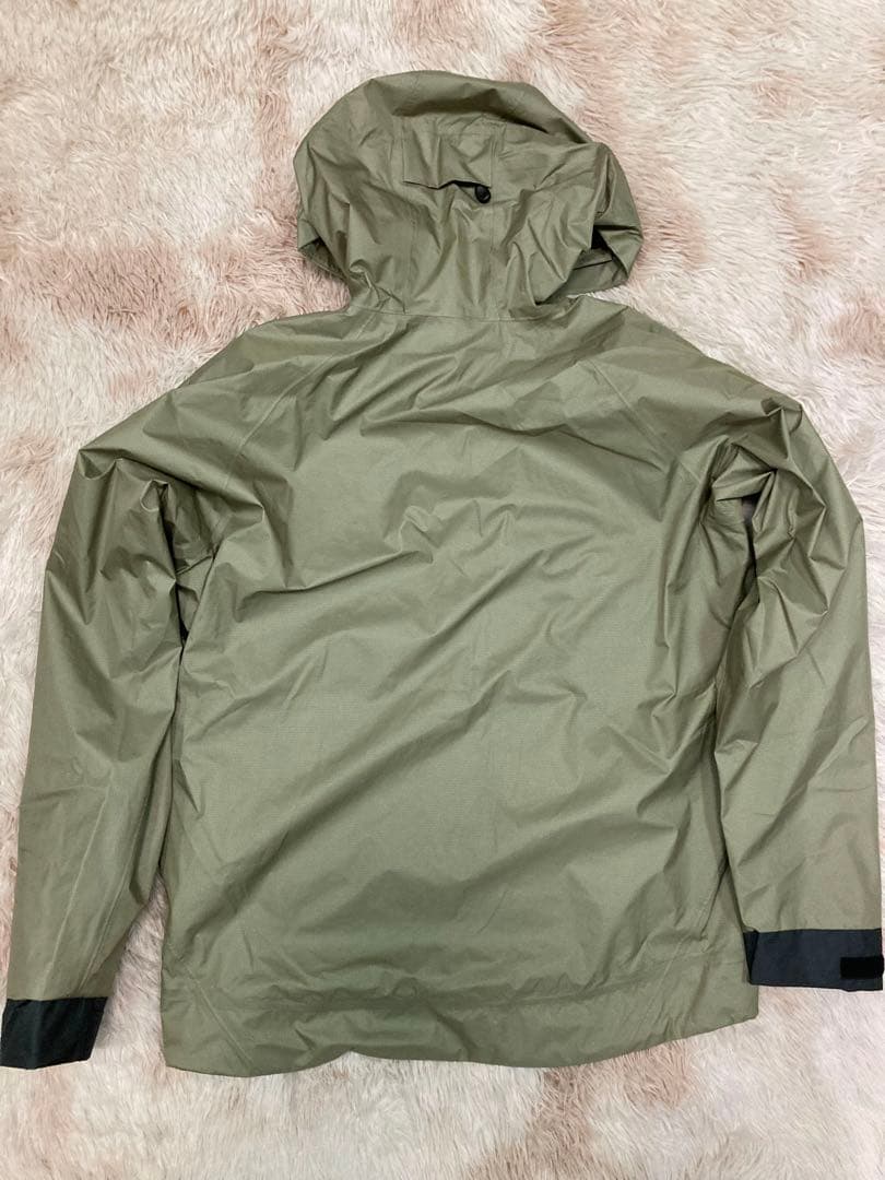 【山と道】Alpha Jacket M スレートカーキ 58g