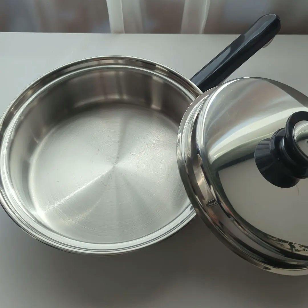 【新品未使用】アムウェイ ステンレススチール フライパン 22cm 蓋付き