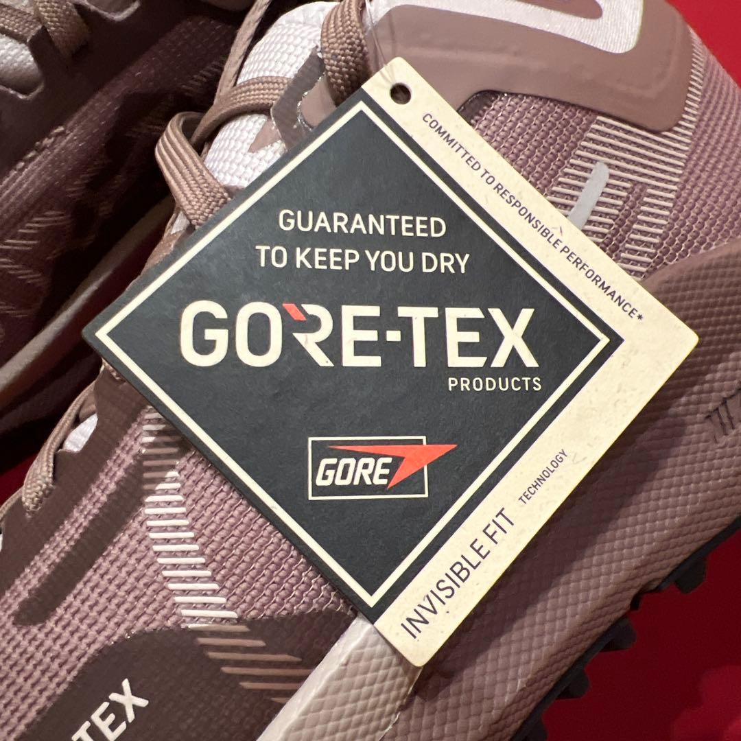 新品　24.5cm　ナイキ　ランニングシューズ　ウィメンズ ペガサス トレイル