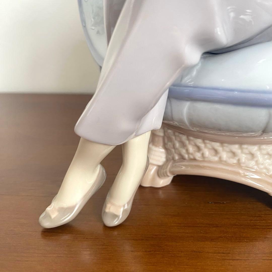 LLADRO リヤドロ 『 静かな夜 』 置物