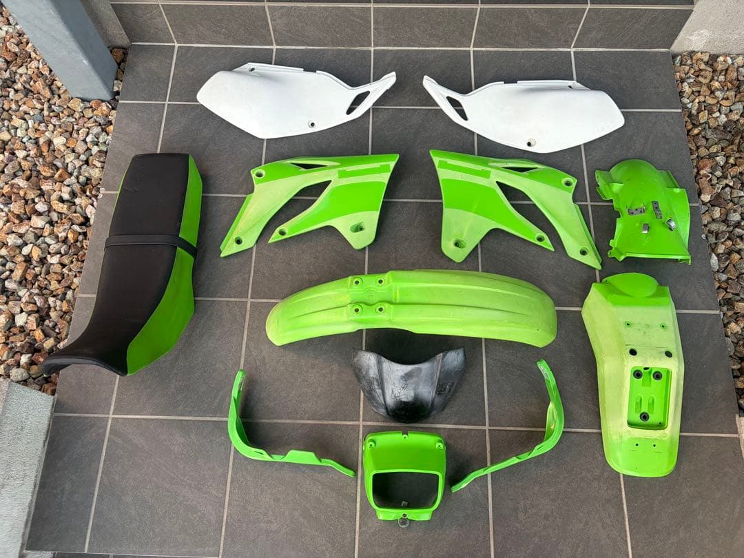 【希少】KLX250 キャブ車用 外装一式&シートセット