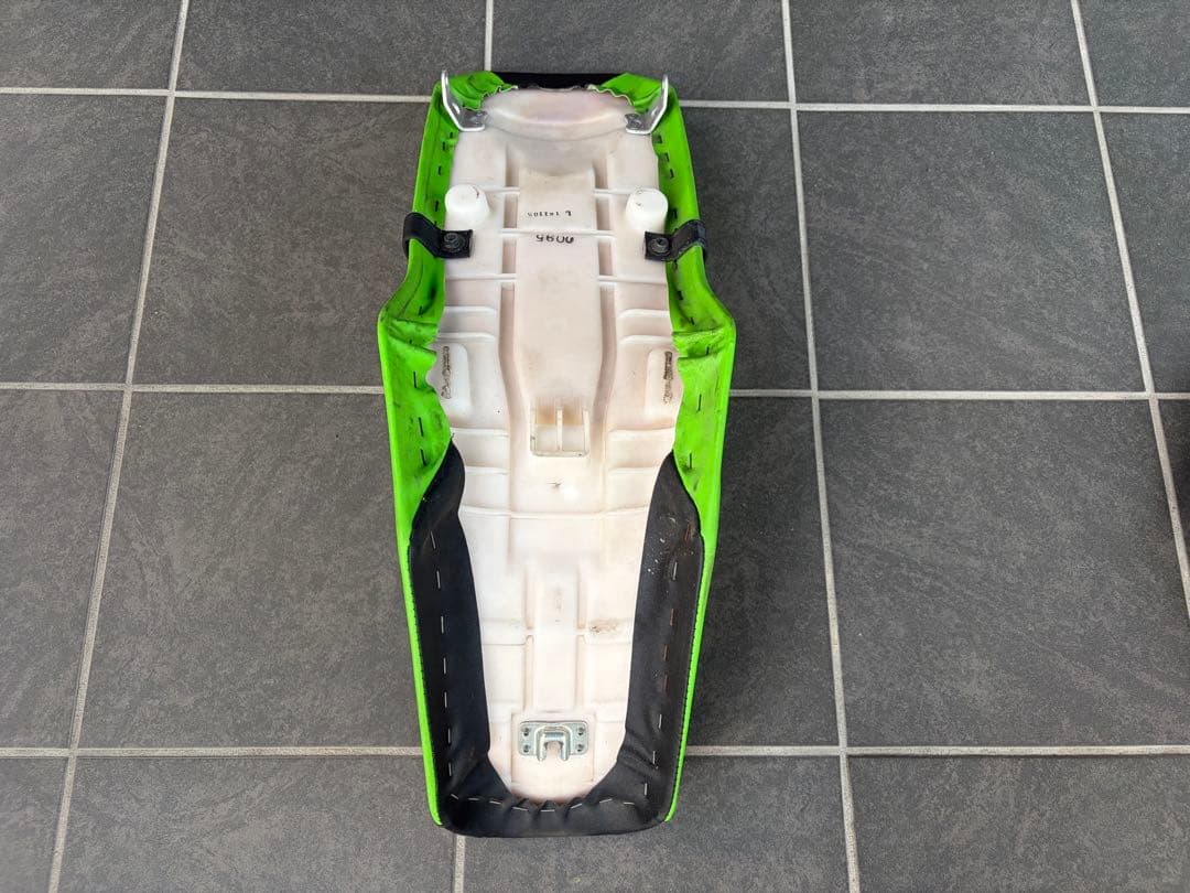 【希少】KLX250 キャブ車用 外装一式&シートセット