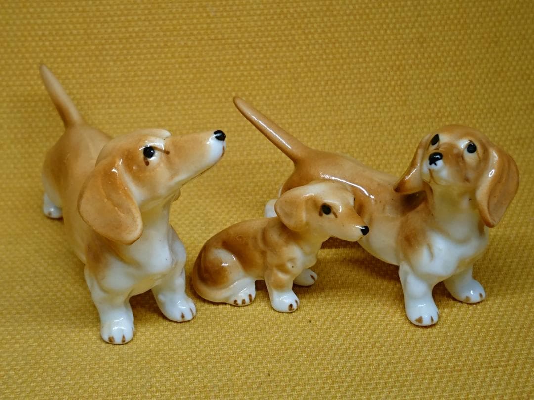 【美品】犬　ダックスフンド　陶器　置物　インテリア　工芸品　美術品　A3271