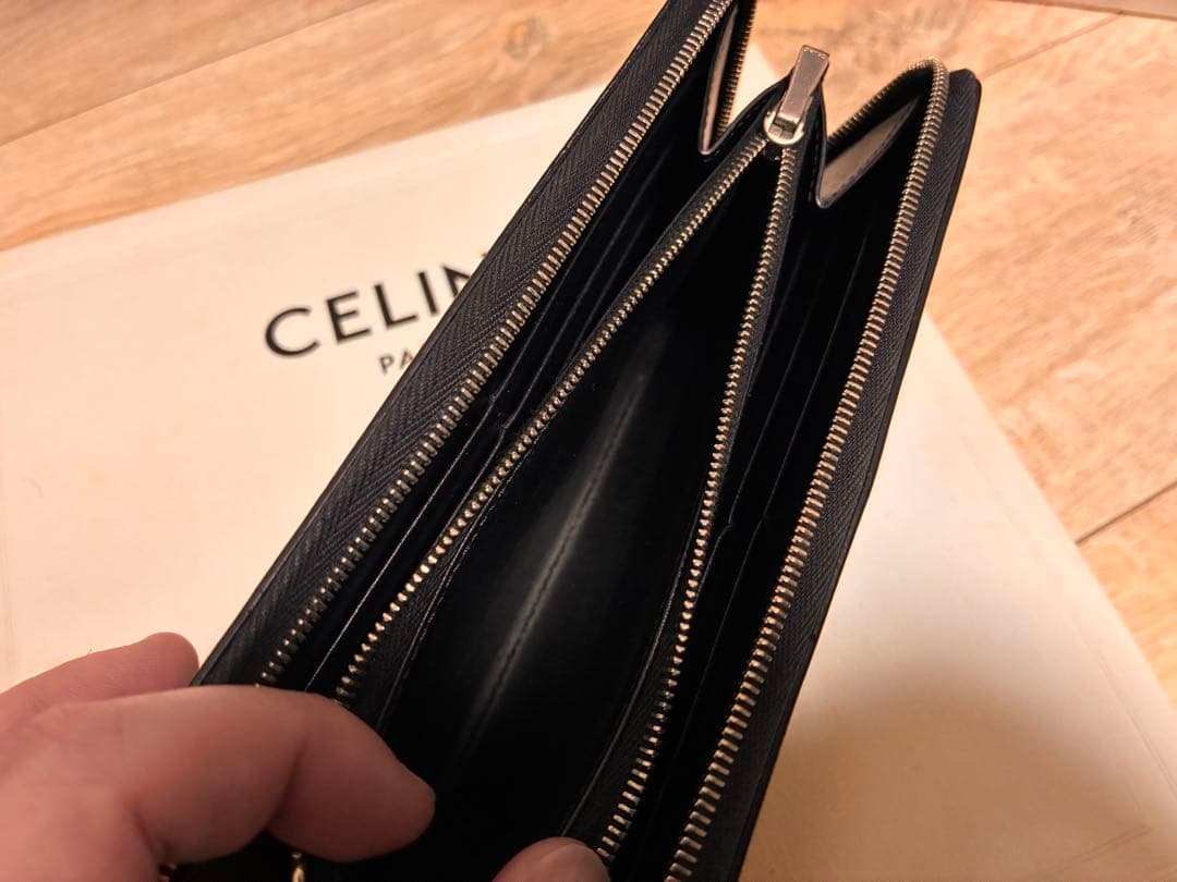セリーヌの長財布 CELINE