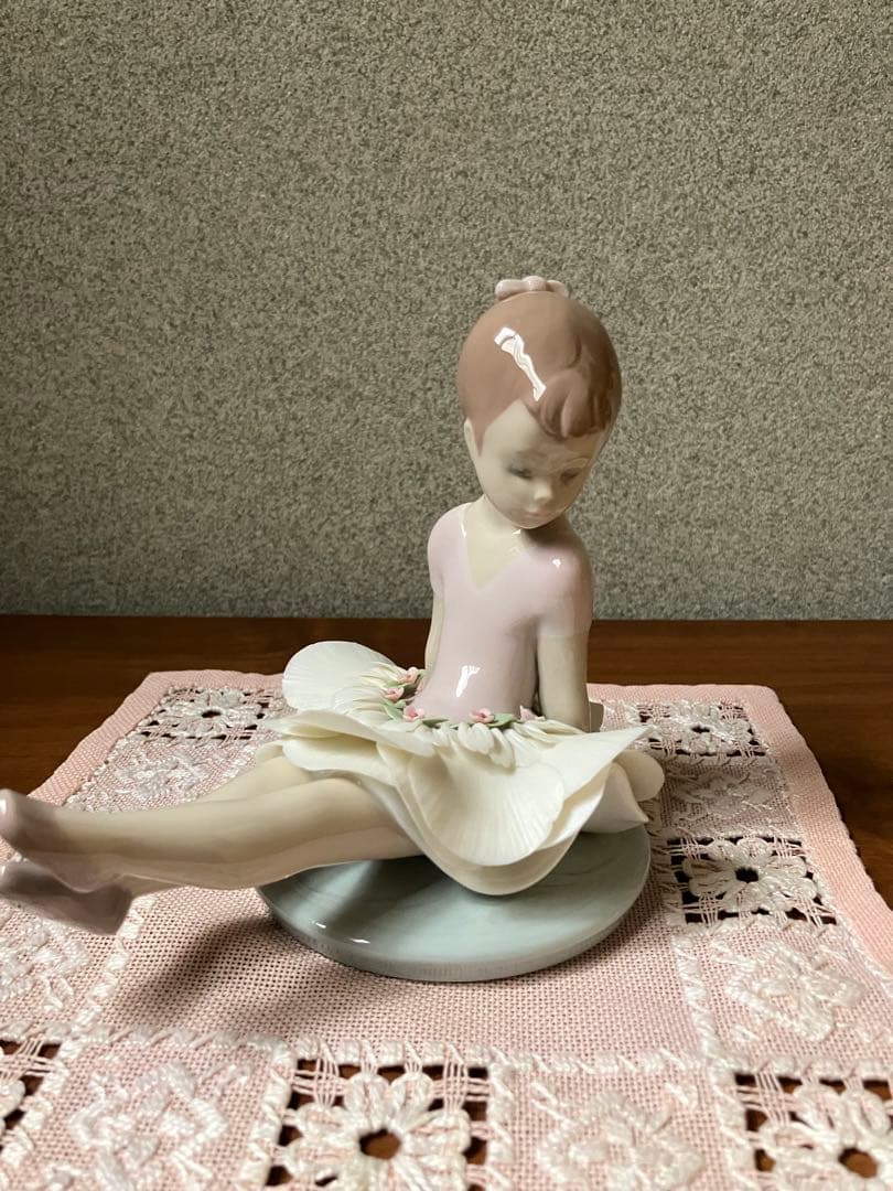 ★VV★ リヤドロ　バレエ　女の子2体　少女　子供　お花のスカート