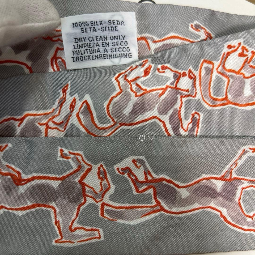 HERMESエルメス　ツイリー　自由の馬　シルクスカーフ　バッグチャーム　グレー