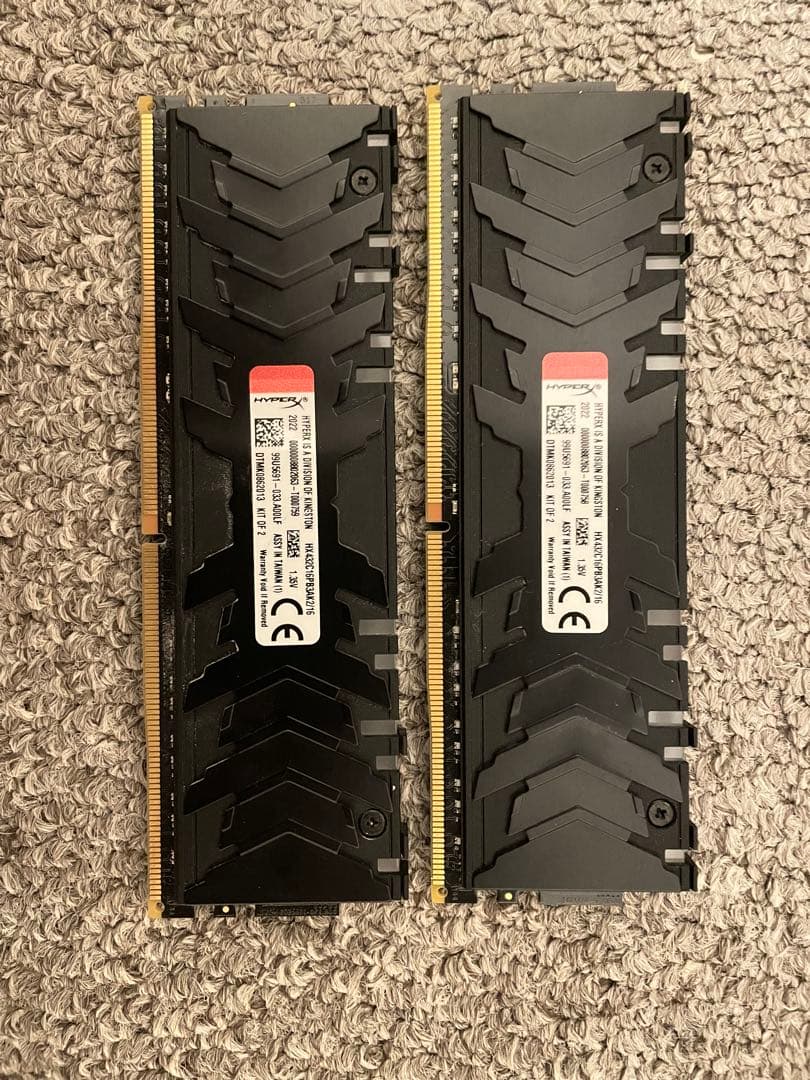 DDR4 3200MHz 16GB (2x8GB) メモリー