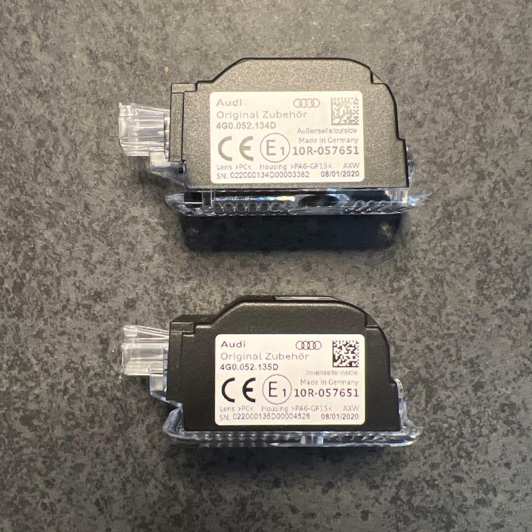 Audi純正 ドアエントリーライト（フォーリングス）