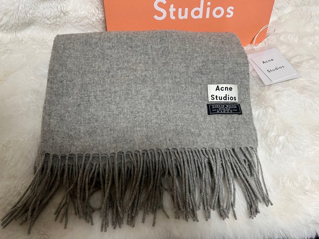 Acne Studios グレー ストール