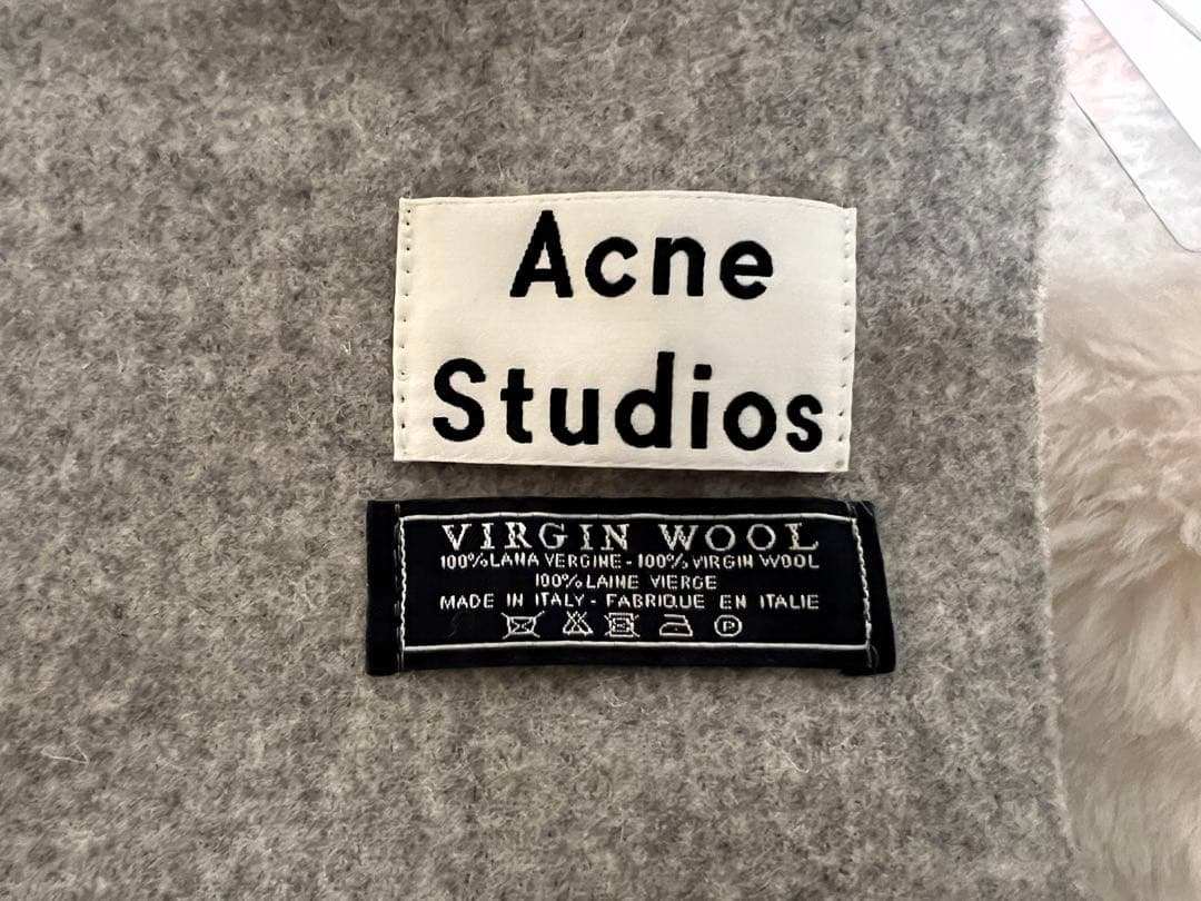 Acne Studios グレー ストール