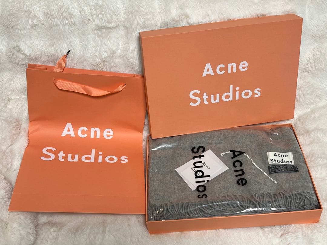 Acne Studios グレー ストール
