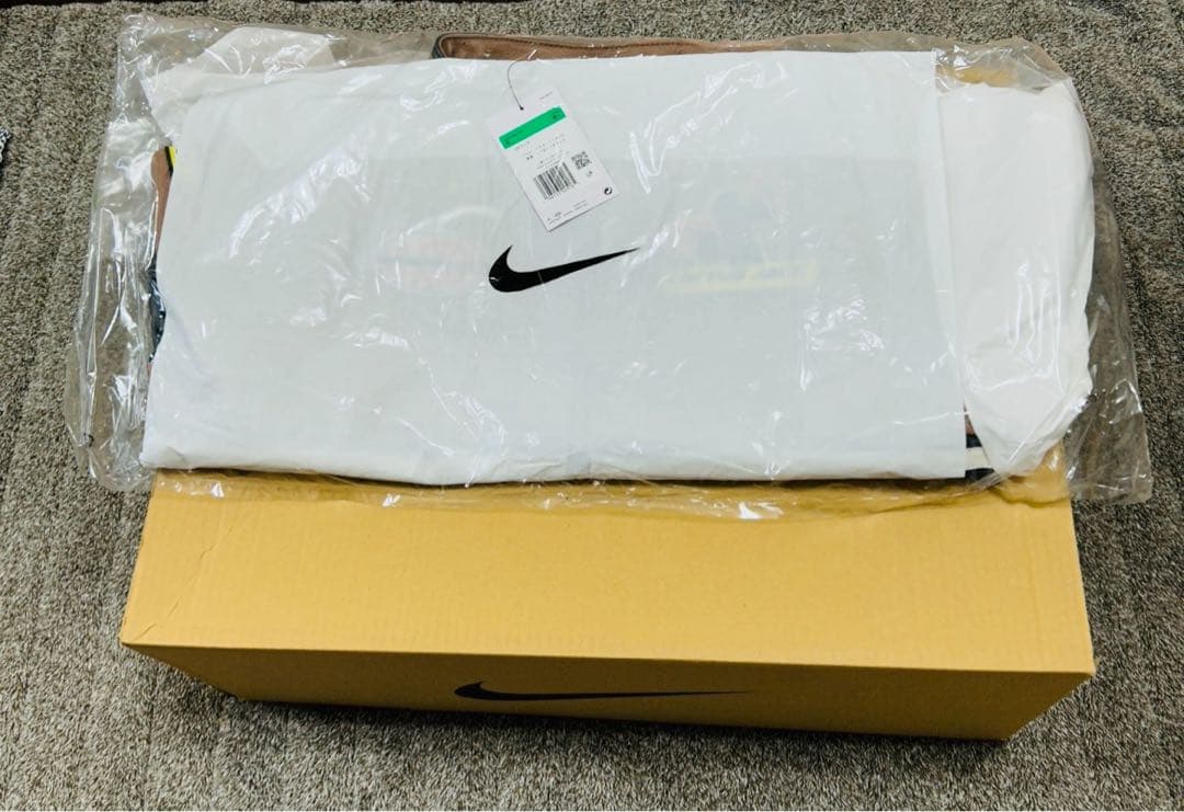 ☆新品☆ ジョーダン x トラヴィス スコット ウィメンズレザージャケット　XL