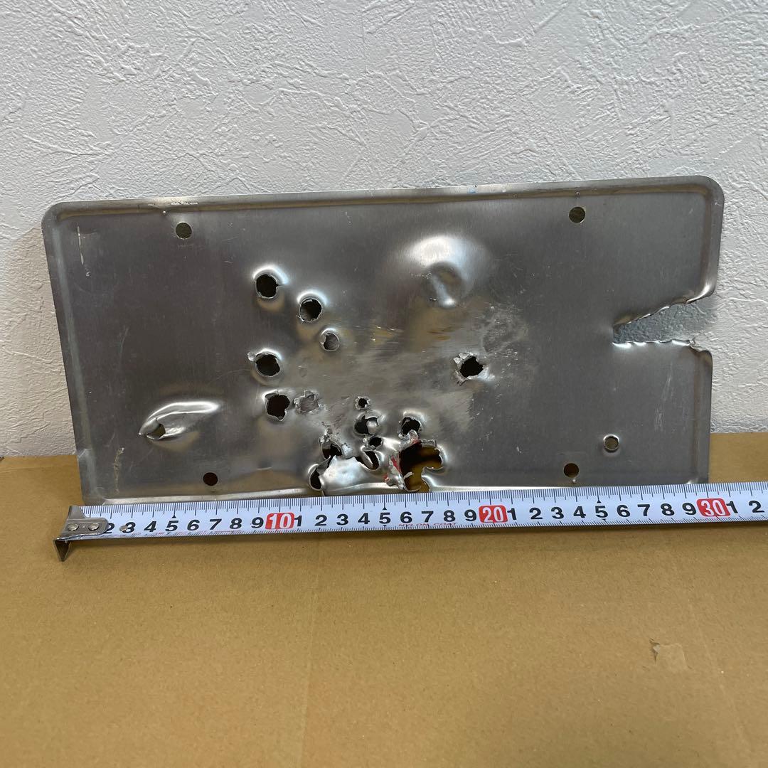 ナンバープレート　アメリカ　ミシシッピ州　穴空き