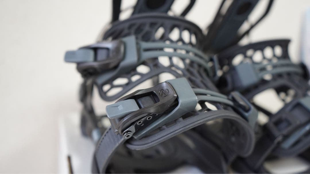 FLOW FENIX ネイビー　スノーボード　ビンディング