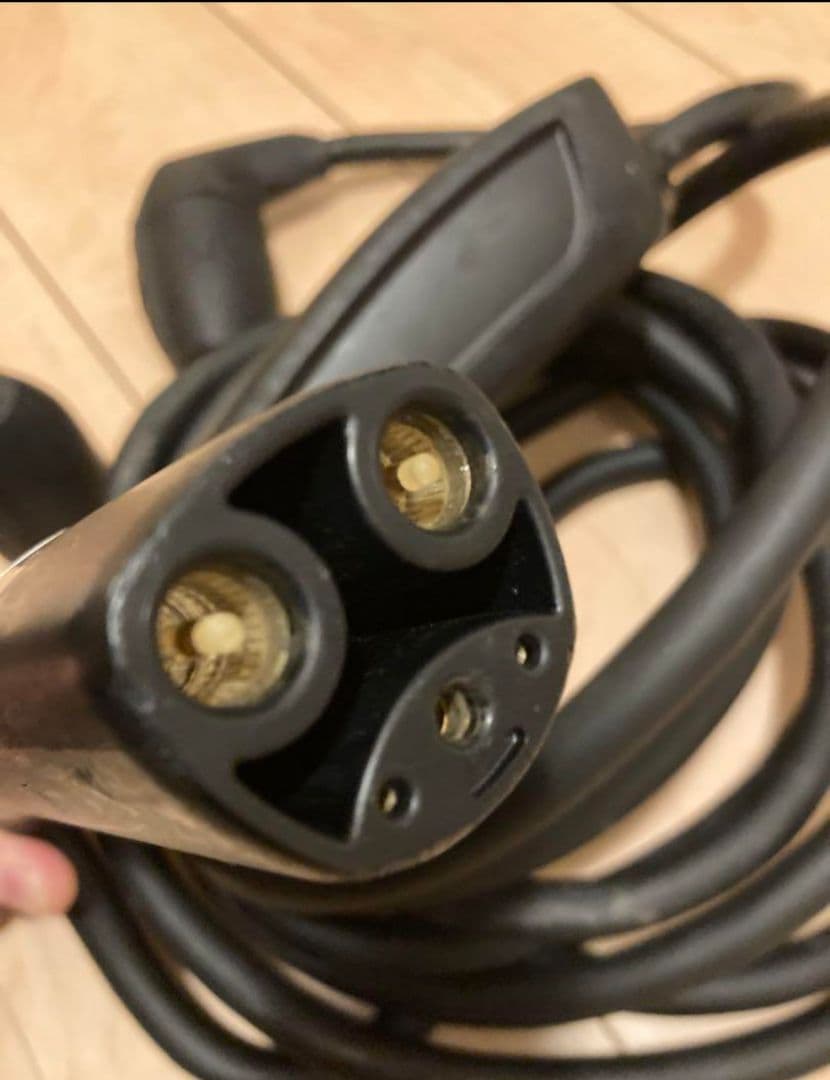 テスラ　モバイルコネクター　テスラ　Tesla GEN 1 100v 200v