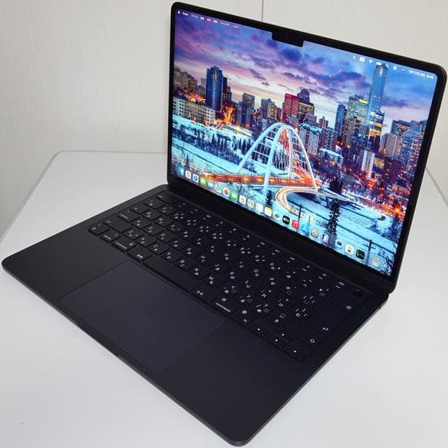 【美品】MacBook Air 2022_M2/8GB/256GB_MDN