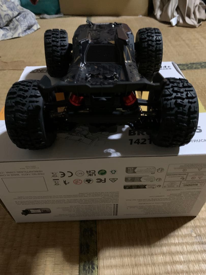 DEERCブラシレス14210 ラジコンカー開封のみになります。