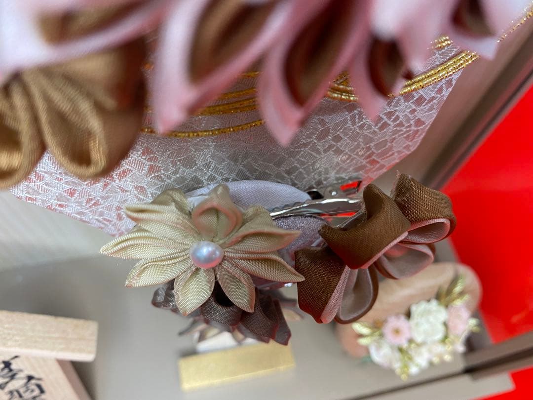 東京久月　かんざし付つまみ細工羽子板・壁掛け・間口約２４×奥行約１１×高約３３㎝