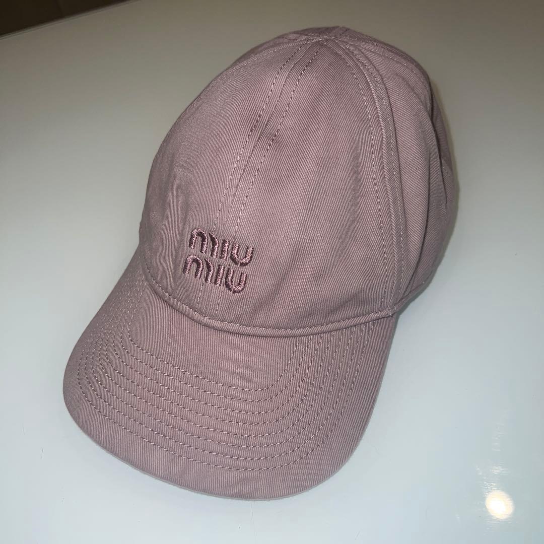 MIU MIU ピンク ドリルベースボールキャップ Sサイズ