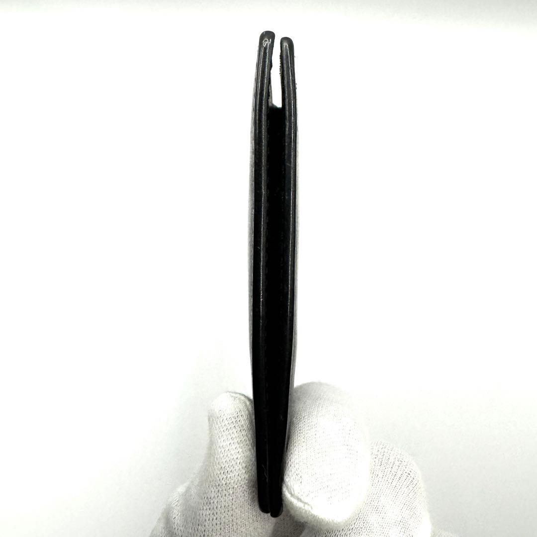 【極美品】GIVENCHY 財布　マネークリップ　ブラック　二つ折り　ミニ財布