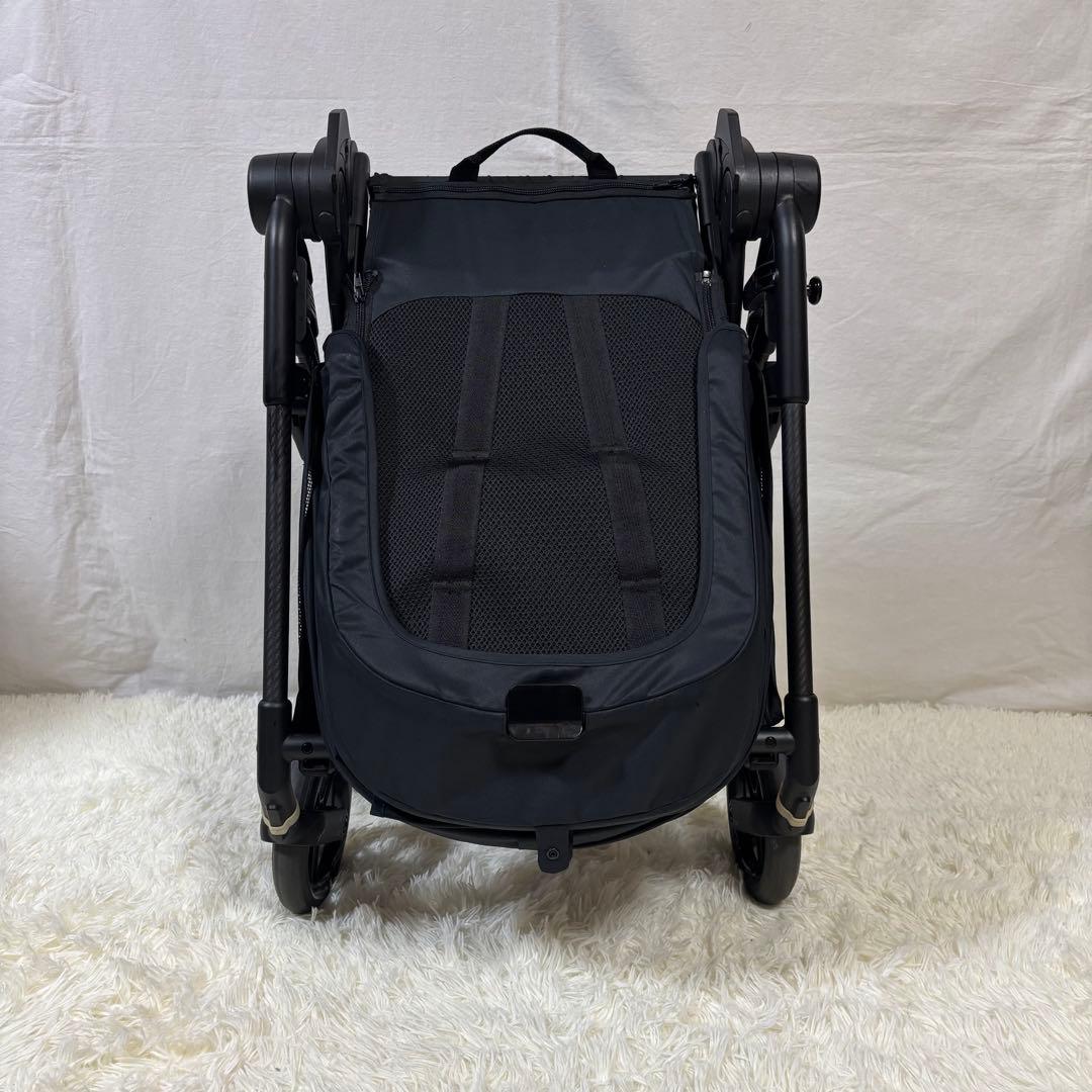 【新品マット付き】 極美品　サイベックス メリオカーボン　ベビーカー　ブラック