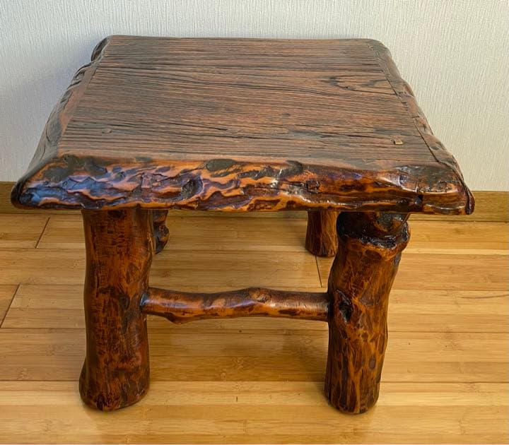 古民具　　アンティーク　古い木製花台や椅子になります