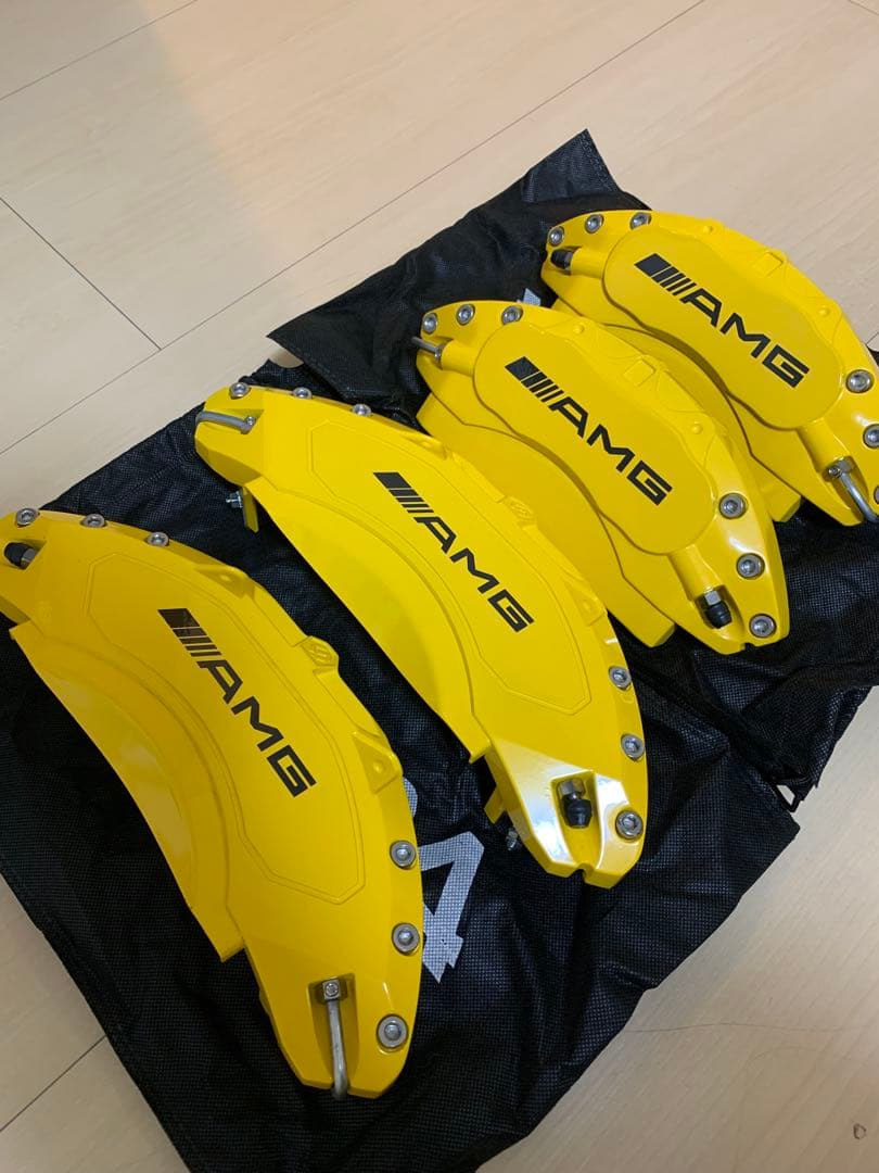 ベンツ　AMG キャリパーカバー　4個セット