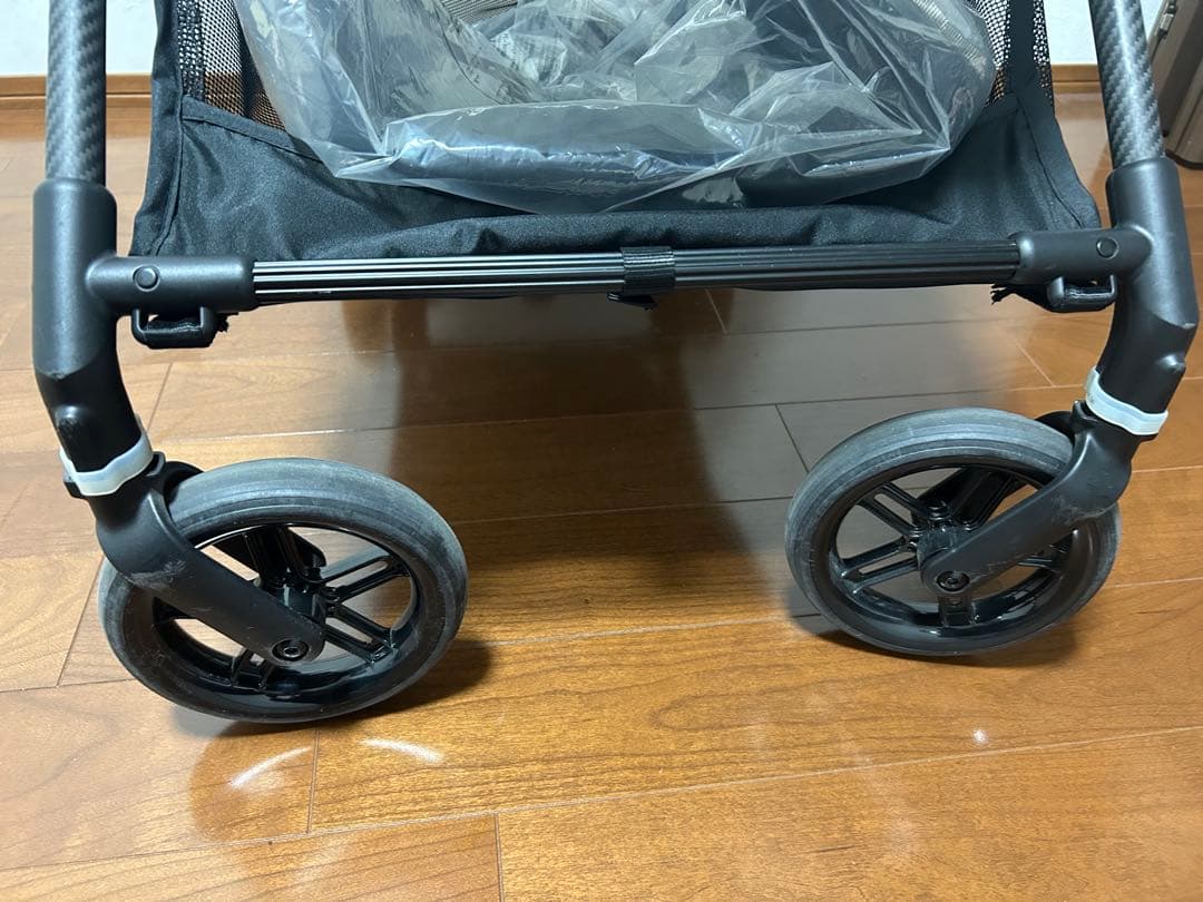 Cybex ベビーカー　メリオカーボン　ブラック