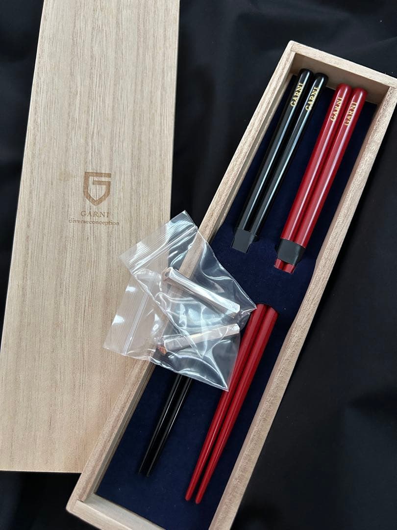 【新品】GARNI 赤黒夫婦箸セット 箸置き付き