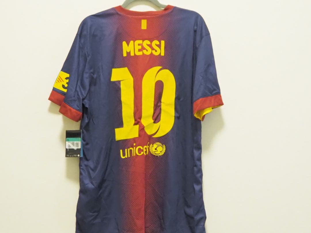 【タグ付き希少】FC Barcelona Nike シャツ FIFA 2011