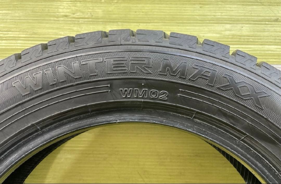 送料無料⭐︎155/65R14⭐︎超バリ溝⭐︎ダンロップ⭐︎ウィンターマックス02⭐︎4本