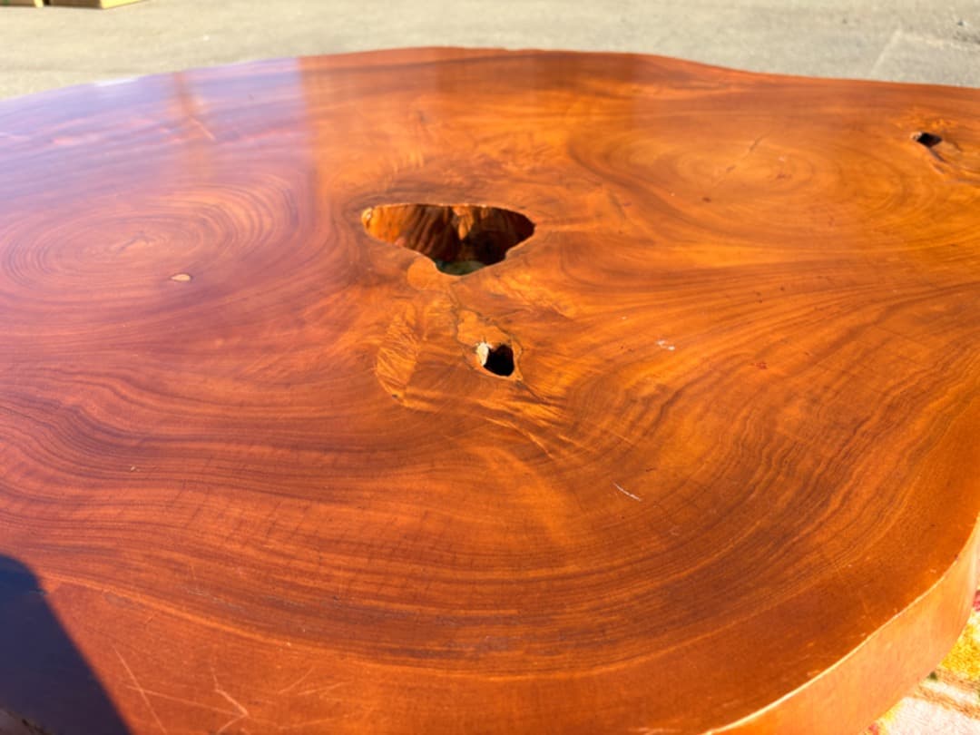 天然木　ローテーブル　センターテーブル　一枚板　無垢材　座卓　瘤脚