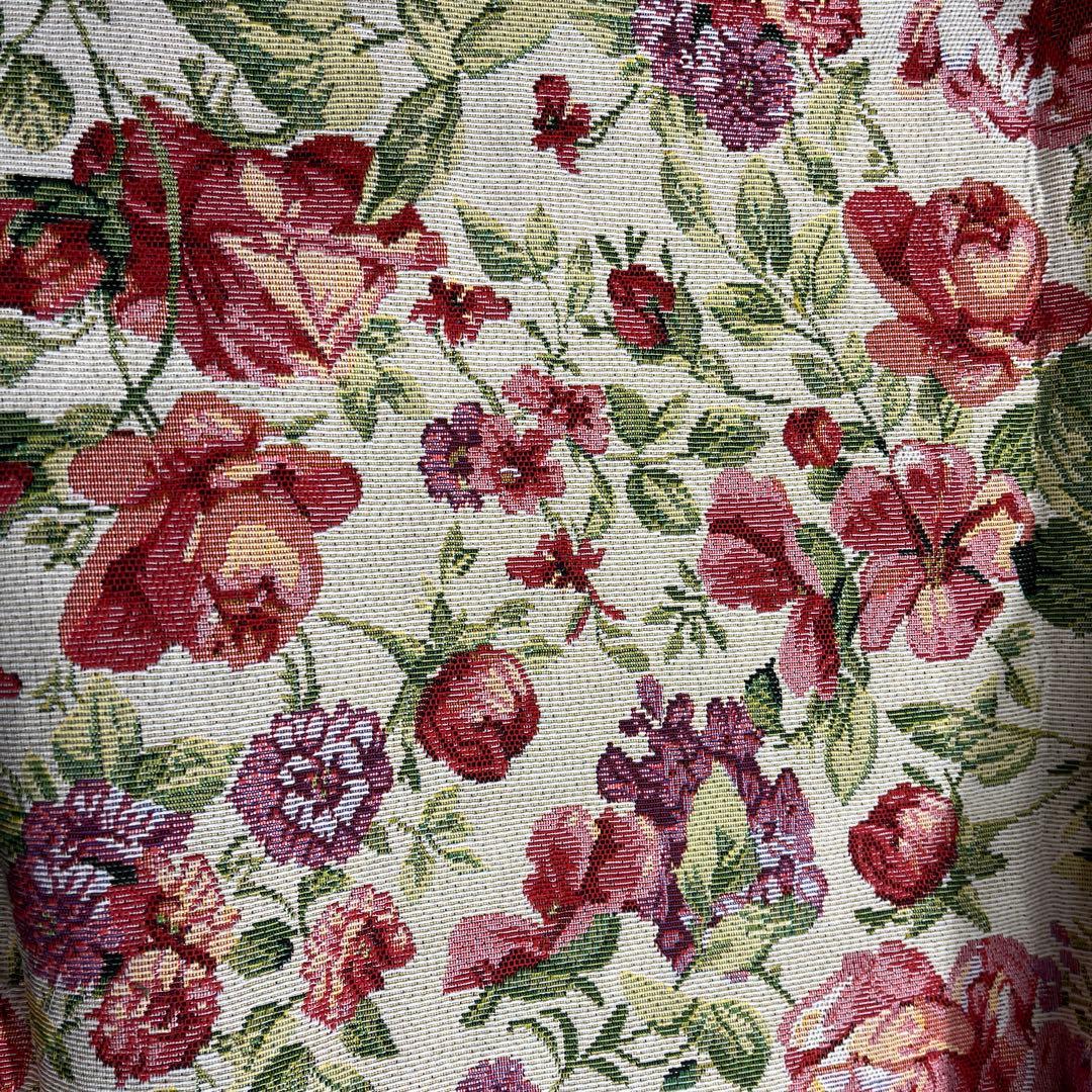 新品　ジャガード ローズ柄　花柄　ベッド　ソファ　こたつカバーなどマルチクロス