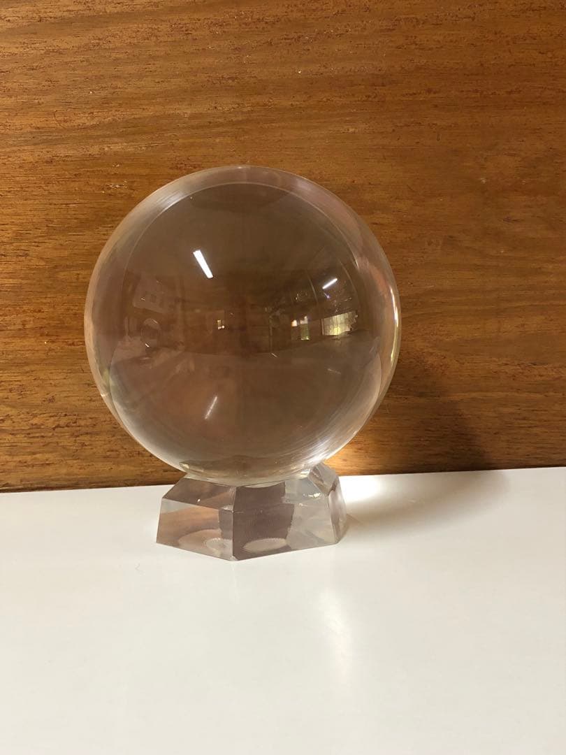 説明必読！台付き　水晶キズあり　丸玉　スフィア 約10.4センチ　【匿名配送】