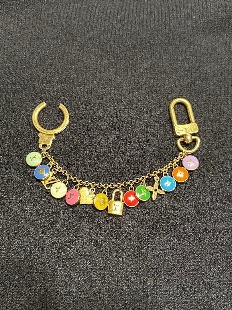 ルイヴィトン ポルトクレ・シェンヌ パスティーユ バッグチャーム