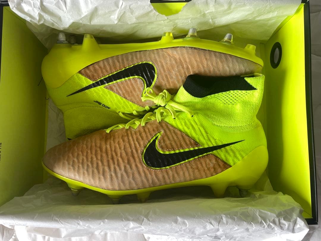 ナイキ マジスタオブラSG