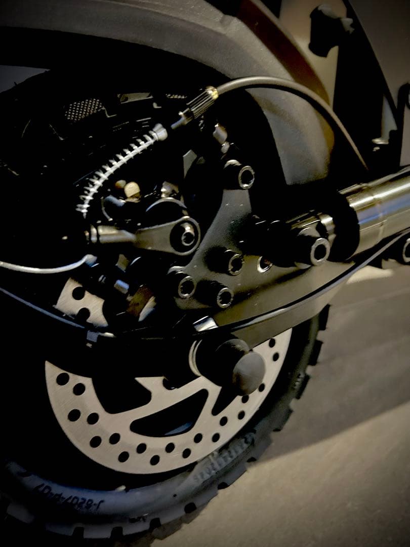 日本製EVスクーター　アバンブラック　サドル付き新品撮影車一台最大5年保証