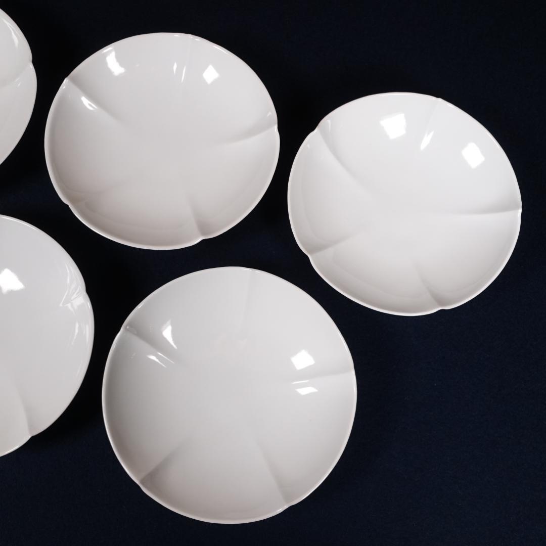 人間国宝 井上萬二 本人作 白磁花形銘々皿 5客 共箱