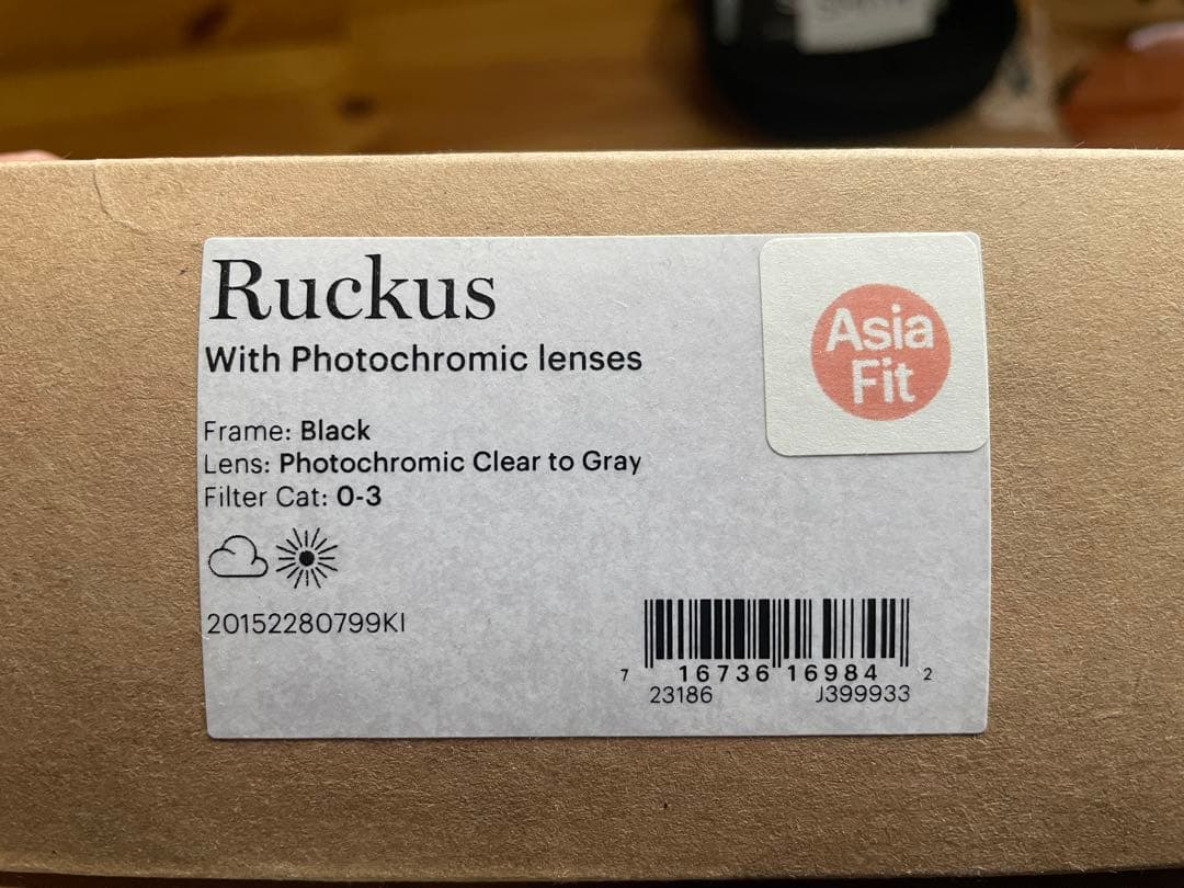 SMITH Ruckus 調光レンズ サングラス