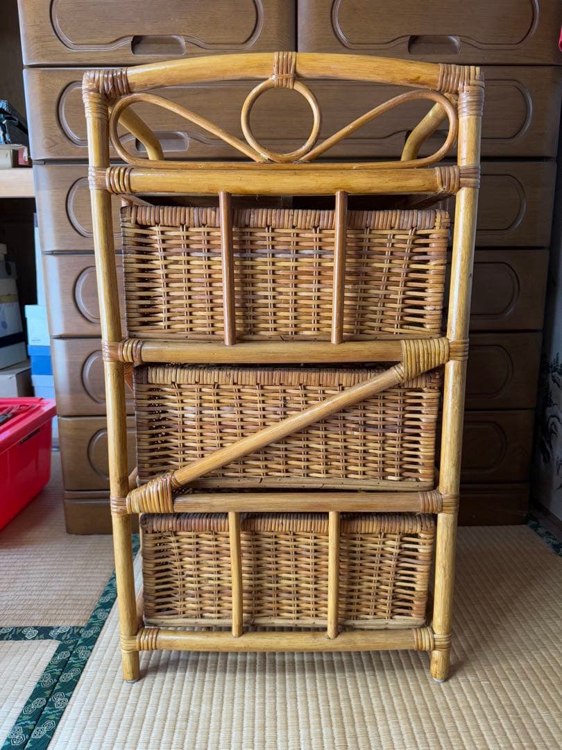 【比較的美品】ラタン 3段収納ラック 取っ手付き　昭和レトロ