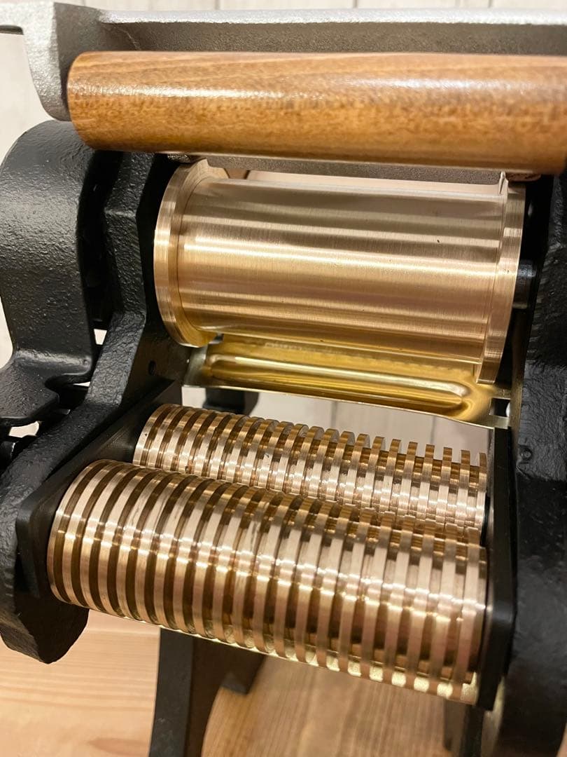 小野式製麺機　両刃　マットブラック　【2503-04】　説明書コピーあり