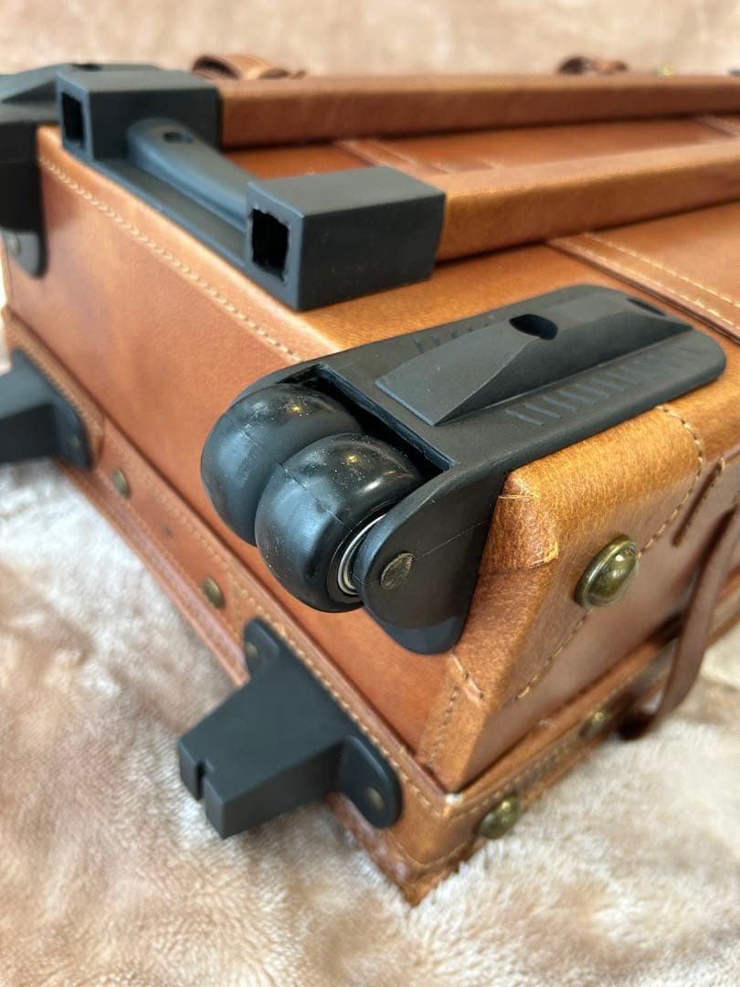 ユーラシア豚革トランクキャリーケースキャリーバッグ旅行バッグスーツケースコロコロ