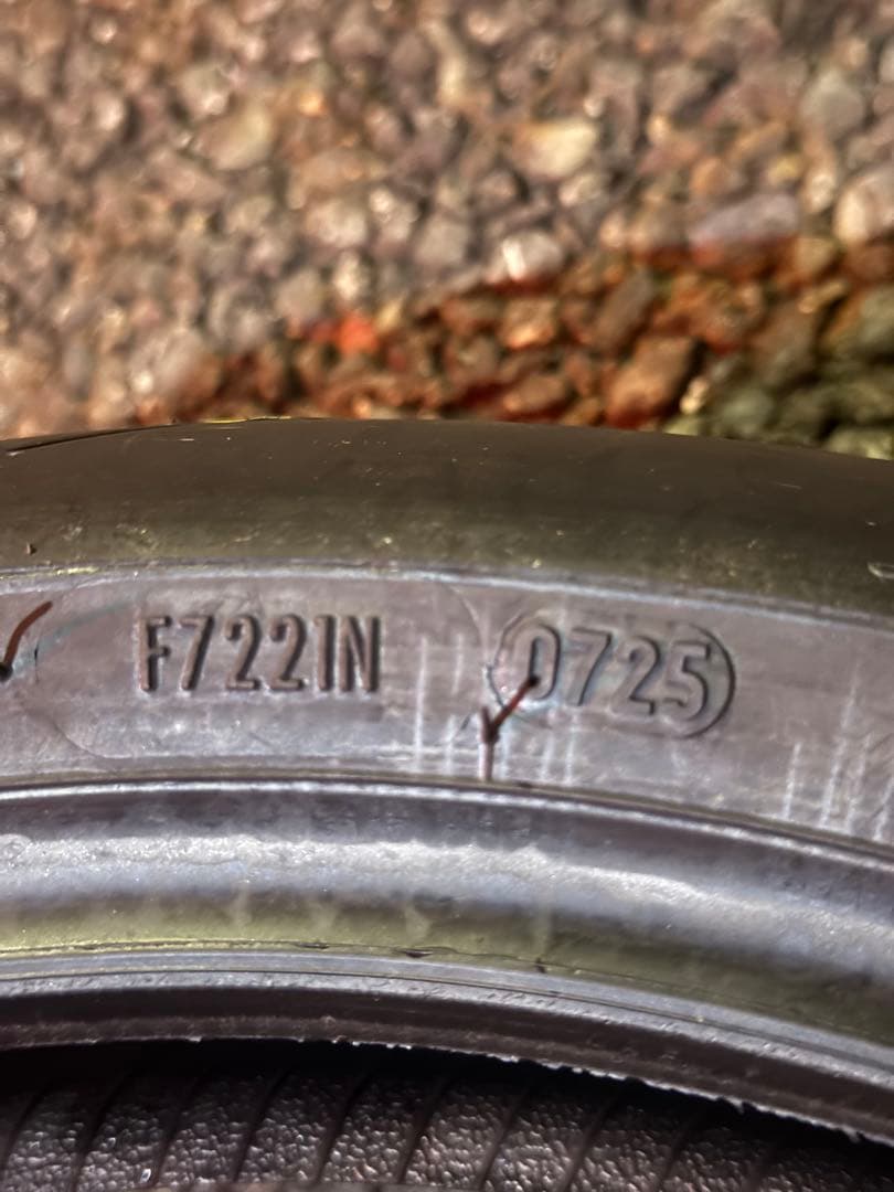 ピレリ SC1 前後セット