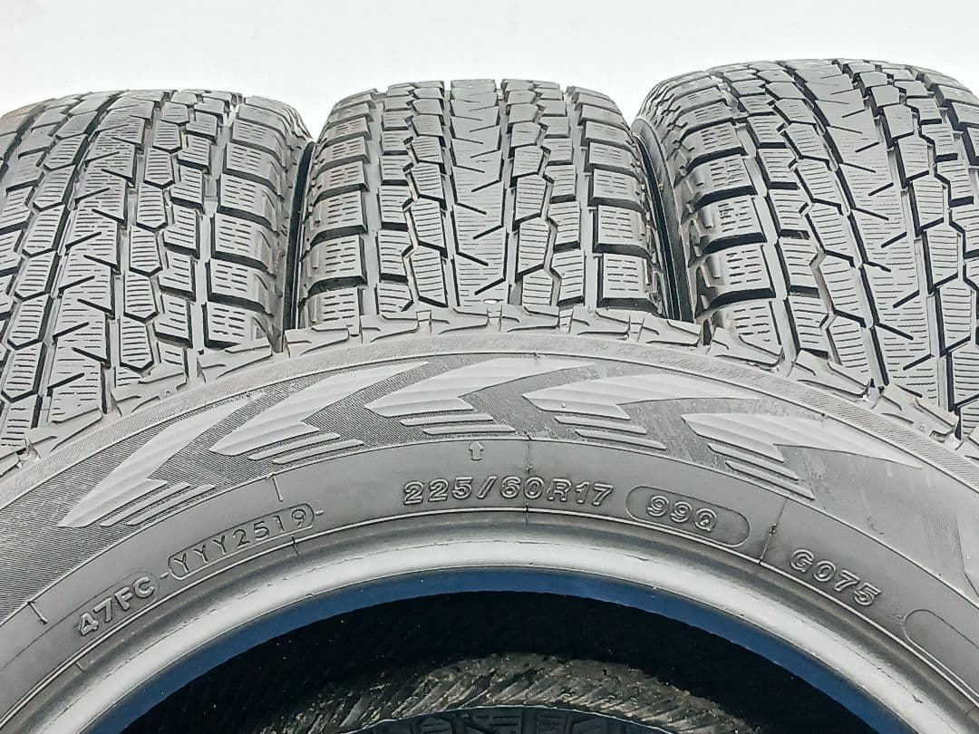 225/60R17　メーカーYOKOHAMA　製造年2019年　4本セット
