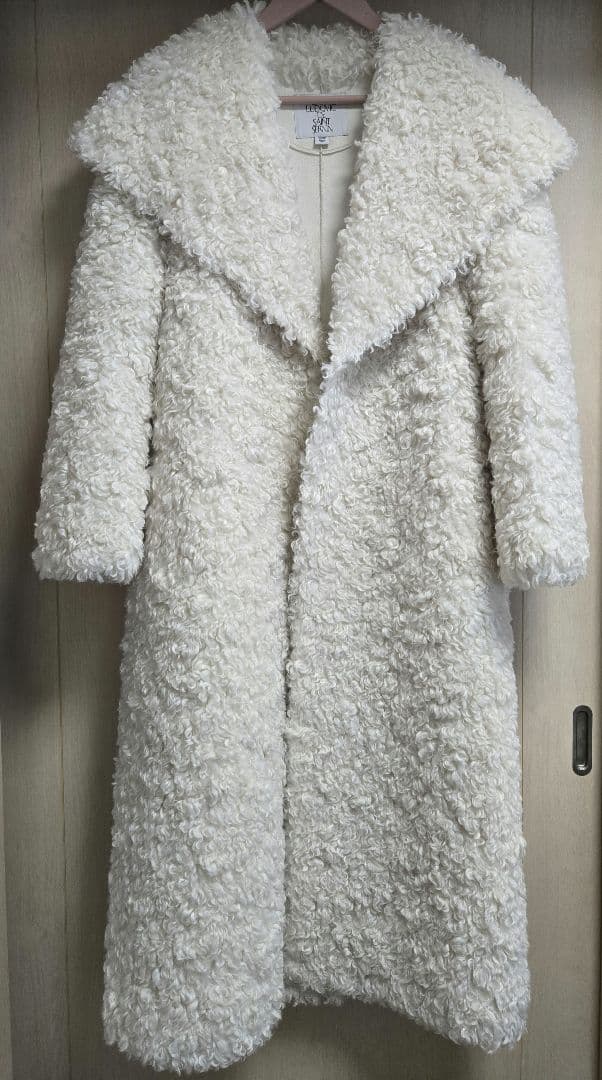 美品ZARAのLUDOVIC DE SAINT SERNIN×ZARAボアコート
