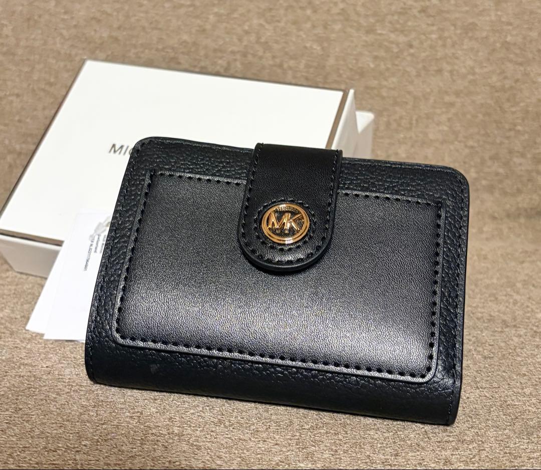 MICHAEL KORS MK CHARM 二つ折り財布