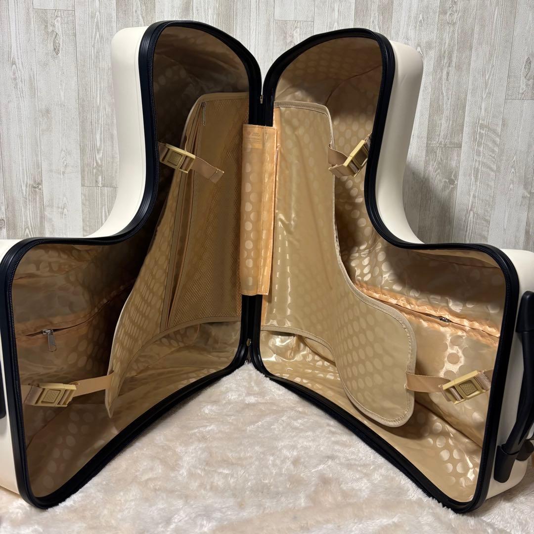 ⭐️美品⭐️子供が乗れるキャリーケース　キッズトラベルキャリーケース